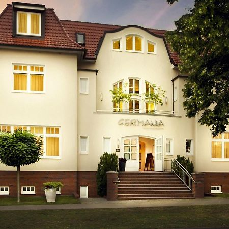 Germania Hotel Am Schlosspark Meyenburg  Eksteriør billede
