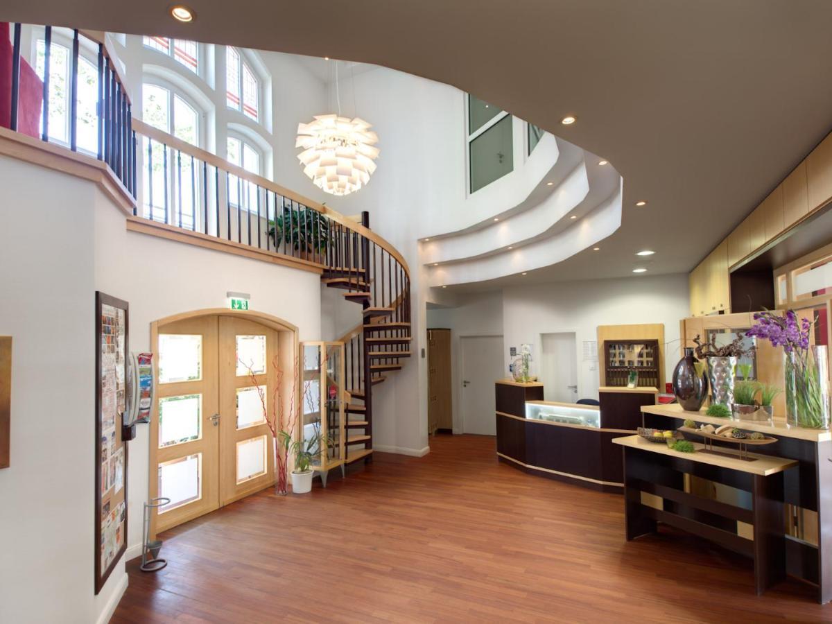Germania Hotel Am Schlosspark Meyenburg  Eksteriør billede